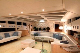 BLUE PRINCESS STAR -  Salon looking forward